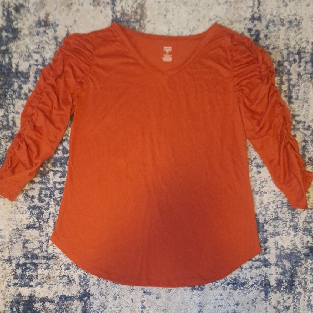 Jennifer Lauren Women's Rust Color Top with Ruched Sleeves Size 1X